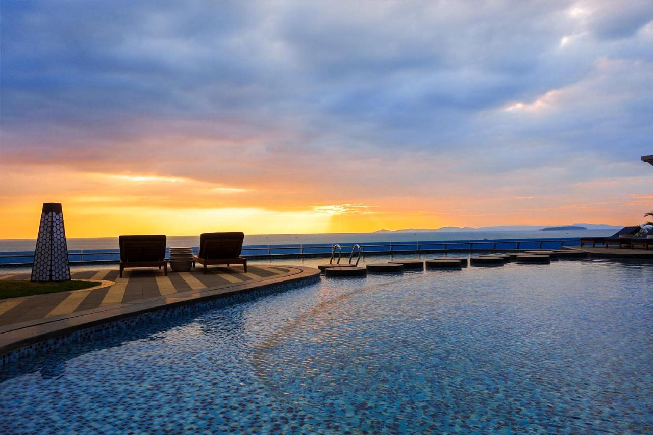 Howard Johnson Plaza By Wyndham Blue Bay Sihanoukville Exteriér fotografie